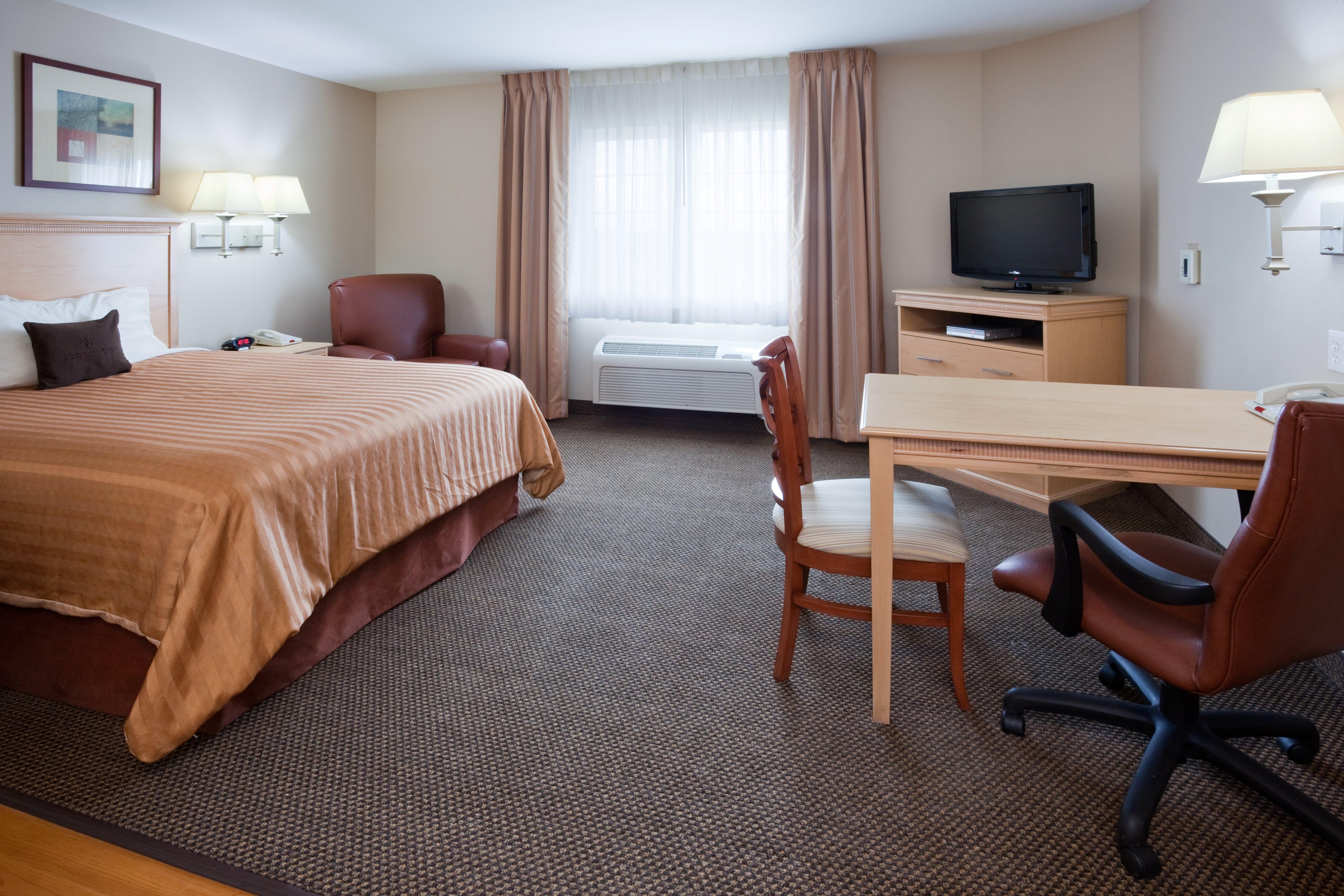 Candlewood Suites Milwaukee Brown Deer, An Ihg Hotel Экстерьер фото